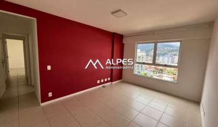 Excelente apartamento de quarto e sala, na rua da  faculdade, prédio com elevador e garagem.