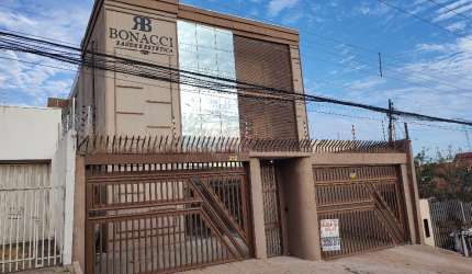 Prédio comercial no Bosque da saúde