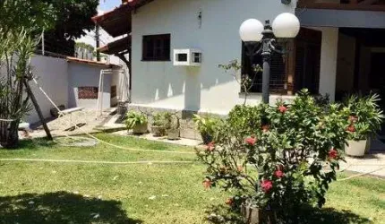 Casa no B. Edson Queiroz, 546 m² - Fortaleza - CE