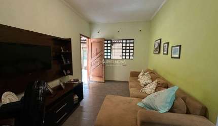 Casa com 3 quartos à venda no Dona Amélia, Araçatuba  por R$ 250.000