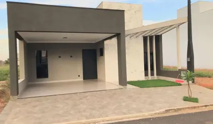 Casa Nova em Condomínio Fechado