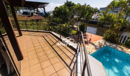 Casa com 3 dormitórios à venda, 380 m² por R$ 2.750.000,00 - Piçarras - Guaratuba/PR