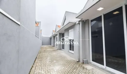 Casa com 2 dormitórios à venda, 51 m² por R$ 220.000,00 - Piçarras - Guaratuba/PR