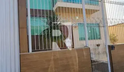 Comprar Casa 03 quartos - Parque Guaruá - Juiz De Fora - Rezende Imóveis