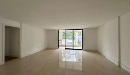 Viver no Granbery é ter o melhor dos dois mundos, e esse apartamento é o auge do luxo.