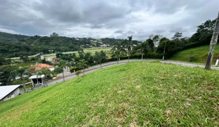 Lote / Terreno à Venda no bairro Spina Ville II em Juiz de Fora. O terreno perfeito para construir a casa dos seus sonhos!