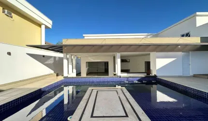 Casa de Luxo com 5 Suítes no Condomínio Parque Imperial!
