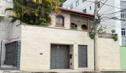 Casa à venda no Granbery! O lar perfeito para sua família crescer com espaço, conforto e sustentabilidade.