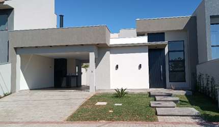 Casa térrea dos sonhos em Cambé – em condomínio fechado!