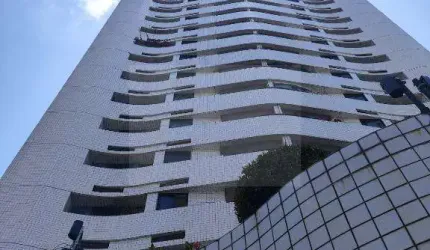 Apartamento à Venda em Espinheiro