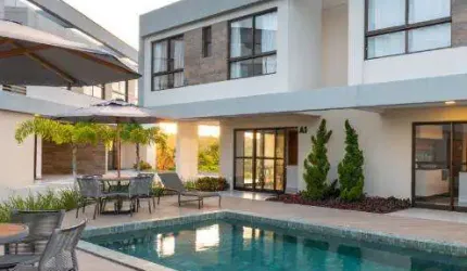 BEACH HOUSES