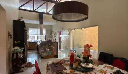 Casa à Venda em Espinheiro