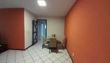 Apartamento 2 dormitórios em Coqueiros