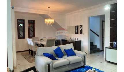casa 4/4,  3 suites , em Dias D´Avila/BA