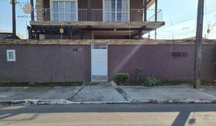 Sobrado com 3 dormitórios à venda, 234 m² por R$ 790.000,00 - Jardim Triângulo - Pinhais/PR