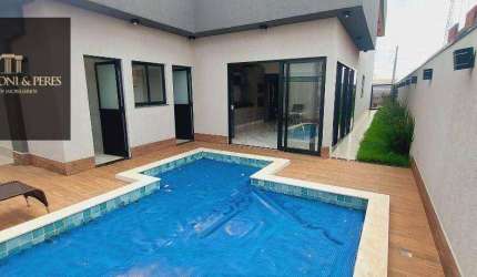 Casa com 3 suítes, área gourmet com cortina de vidro, mobiliada e com eletros na cozinha, no Gran Trianom