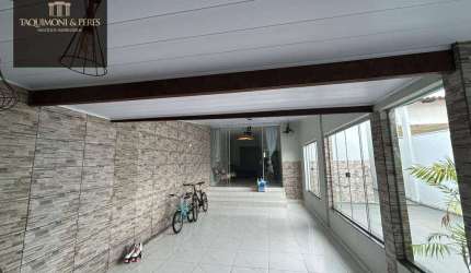 Casa no polocentro com terreno de 240 metros!