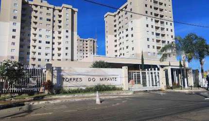 Lindo Apt de 3/4 repleto de móveis planejados com 2 vagas individuais Vila Jayara Anápolis GO.