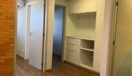 Linda sala comercial pronto para usar