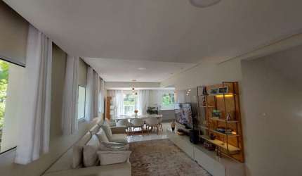 Excelente casa tipo para venda com 4 quartos, sendo 4 suítes, 380m²