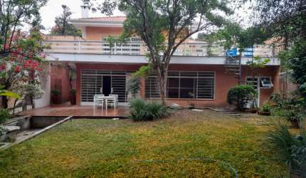 Funcional casa tipo para venda com 3 quartos, 380m²