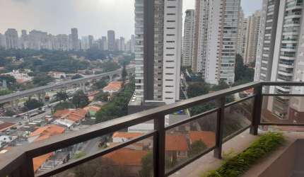 Aconchegante cobertura para venda com 3 quartos, sendo 3 suítes, 214m²