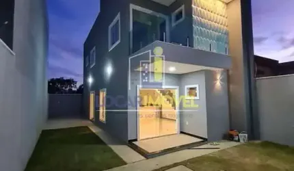 Casa duplex  3 suítes  sendo 1 com closet e outra com varanda + vaga de garagem para 4 carros com 1