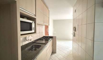 Apartamento à Venda com 02 dormitórios em Serraria - São José/ SC