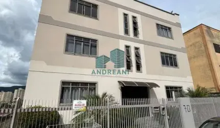 Apartamento com 2 quartos para alugar na Antônio Luiz Pinto, 70, Santa Ângela, Poços de Caldas por R$ 1.500