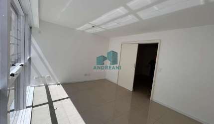 Sala comercial para alugar na Paraíba, 49, Centro, Poços de Caldas por R$ 1.700