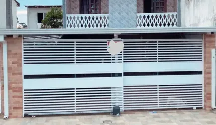 SOBRADO AVERBADO NO SÍTIO CERCADO – OPORTUNIDADE ÚNICA!