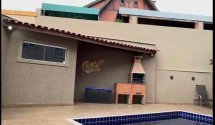 Linda casa semi mobiliada 3 dormitórios Alphaville/tambore