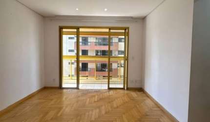 Lindo apartamento reformado locação 3 dormitórios 2 vagas Alphaville