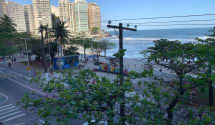 Apartamento LUXO no Guarujá: 2 quartos e vista deslumbrante por R$ 1.600.000**