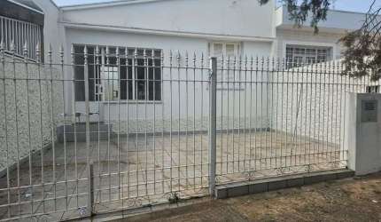 Conforto e praticidade! Casa à venda na Vila Industrial