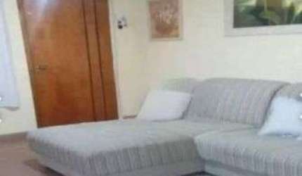 **Oportunidade! Apartamento bem localizado e com vaga de garagem!**