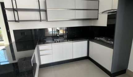 Lindo sobrado em Jardim Silvia Embu das Artes com 3 domrmitórios