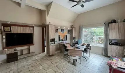 Sobrado à venda, 4 quartos, 2 suítes, 4 banheiros, 6 vagas, 270m² Reserva Vale Verde, Cotia, SP