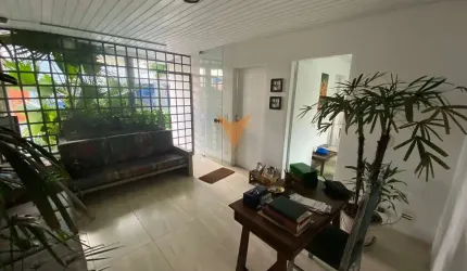 Casa comercial à venda com 3 quartos, 2 banheiros, 100m² em Pinheiros