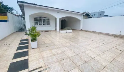 Casa com 4 quartos à venda em Centro - SP