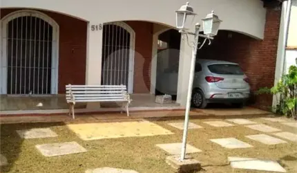 Casa com 4 quartos à venda em Vista Linda - SP