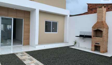 Casa para Venda, Lagoa Redonda, 3 dormitórios, 2 suítes, 1 banheiro, 2 vagas