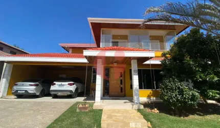 Casa à venda em condomínio com 4 quartos e 4 vagas de garagem | 271m² no Esplanada do Sol