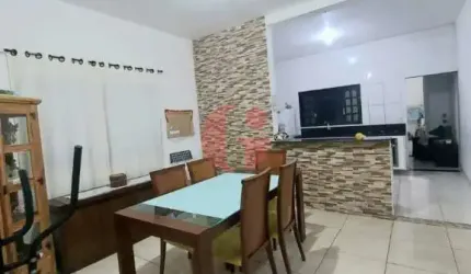 Sobrado para venda com 3 quartos e 2 vagas de garagem - 180m² no bairro Bosque dos Ipês