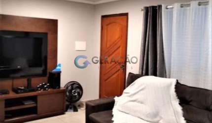 Casa em Condomínio com 03 Dorm. - 95m² Residencial Galo Branco