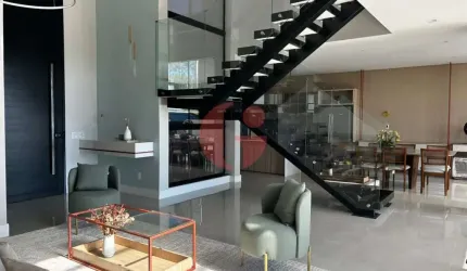 Casa ampla e moderna com 4 quartos e 2 suítes - 317m² com vista permanente no Recanto Santa Barbara | Jambeiro - SP