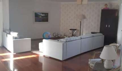 Apartamento a venda com 274 m2 com 4 dormitórios e 4 vagas na Vila Adyana