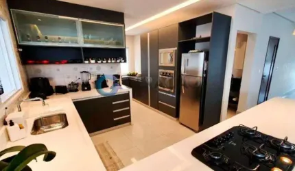 Casa em Condomínio Fechado com 03 Dorm. e 03 Suítes - 240,00m² em Caçapava
