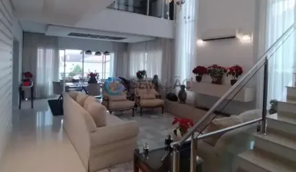 Sobrado em Condomínio Fechado de 04 Dorm. e 04 Suítes - 532,00m² no Jardim das Colinas