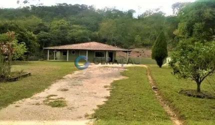 Chácara 250m² de área construída e 20.000,00m² de terreno - Jardim Santo Antônio da Boa Vista | Jacareí